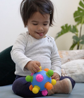 Woblii kula stymulująca zabawka sensoryczna Mobi