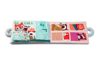 Miękka książeczka aktywizująca z mini-przytulanką „Dzień dobry, mały lisku” Lilliputiens