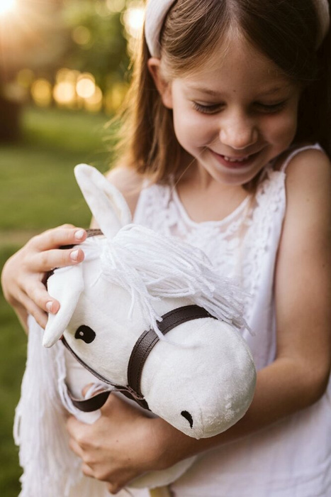 Hobby Horse Koń na kiju Astrup biały