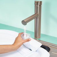 Wodna mata sensoryczna dla niemowląt Wonder Waves B.Toys