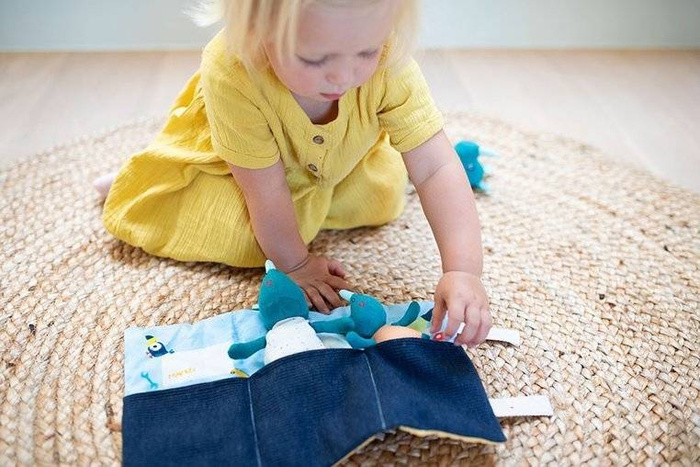 Mini przytulanki Rodzina nosorożców z matą Nosorożec Marius Lilliputiens