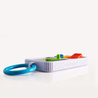 Sensoryczne kwadraty w ramce z zawieszką PlayTab Go Fat Brain Toy