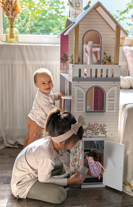 Duży domek dla lalek z drewna Willa z dodatkami Small Foot