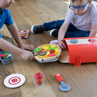 Pieczenie pizzy zestaw z drewnianymi akcesoriami Pretendables Fat Brain Toy