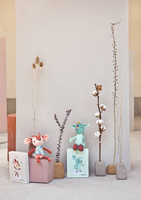 Miękka przytulanka do zasypiania Sarenka Stella w ozdobnym pudełku Lilliputiens