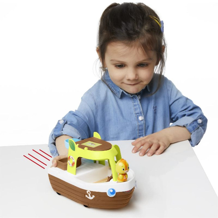 Statek wycieczkowy jacht ze zjeżdżalnią Klorofil