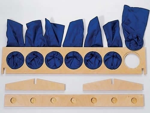 Zabawka edukacyjna Panel zagadek Pilch