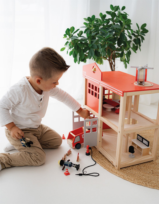 Straż Pożarna z wyposażeniem dźwiękiem i światłem Small Foot