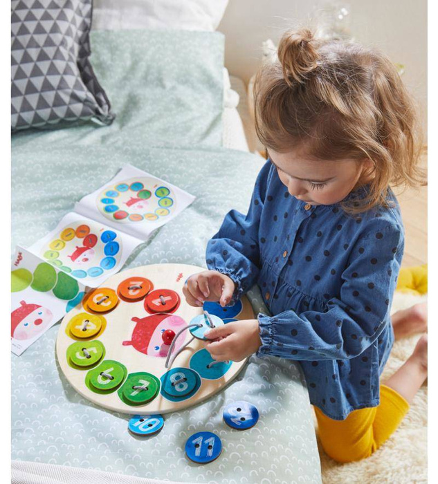 Sznurowanka dla dzieci Gąsienica Haba