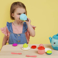 Zestaw do serwowania herbaty z efektami dźwiękowymi i świetlnymi B.Toys