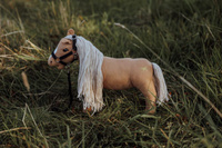 Beżowy Konik Minis Daisy 30 cm Astrup