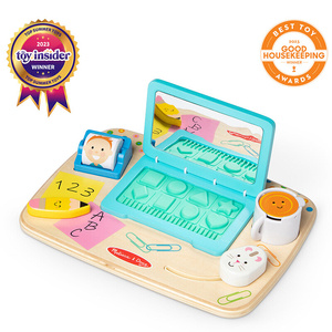 Drewniany komputer do zabawy dla najmłodszych Melissa & Doug