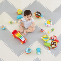 Zabawka do raczkowania Explore & More Pszczoła Skip Hop