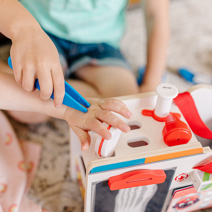 Ambulans Psi Patrol Marshall's pojazd drewniany z akcesoriami Melissa and Doug