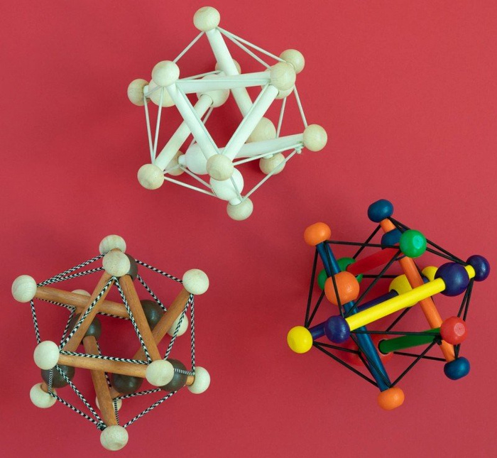 Zabawka dla niemowląt. Brązowa forma Manhattan Toy