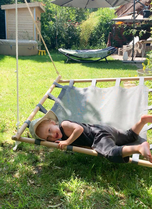 Huśtawka Bocianie gniazdo w drewnianej ramie Small Foot