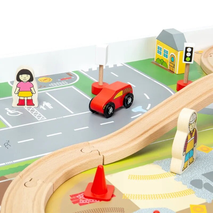 Wielki zestaw torów kolejowych na drewnianym stole Bigjigs Rail