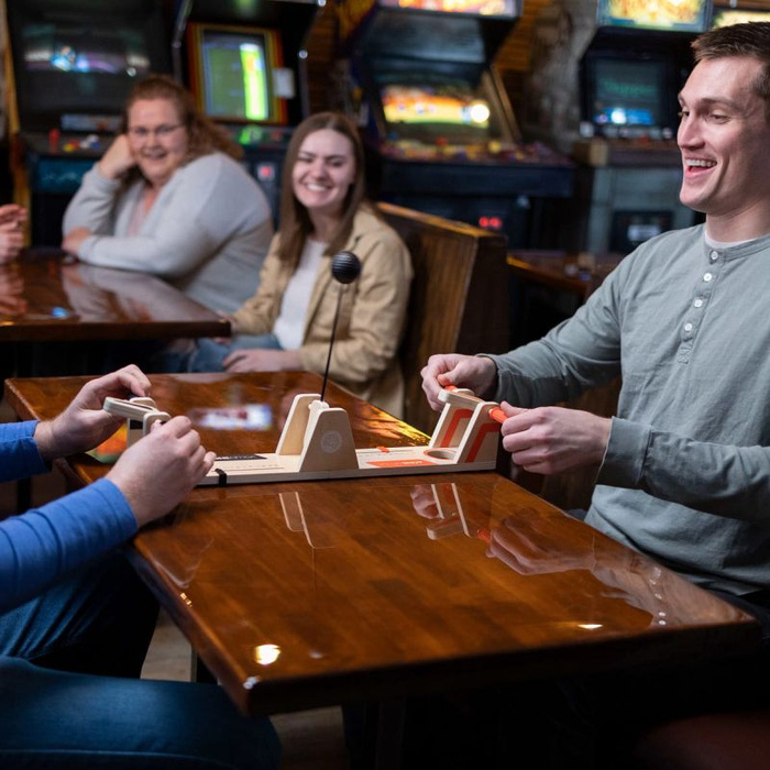 Gra zręcznościowa dla dwóch graczy Strzał z woleja Volley Shot Fat Brain Toy