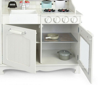 Kuchnia dla dziecka z lodówką, drewniana. Biały aneks