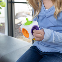 Silikonowe bańki z uchwytem Sensokostka Tugl Fat Brain Toys