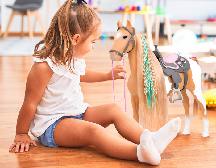 Koń dla lalek Palomino 50cm z akcesoriami Our Generation