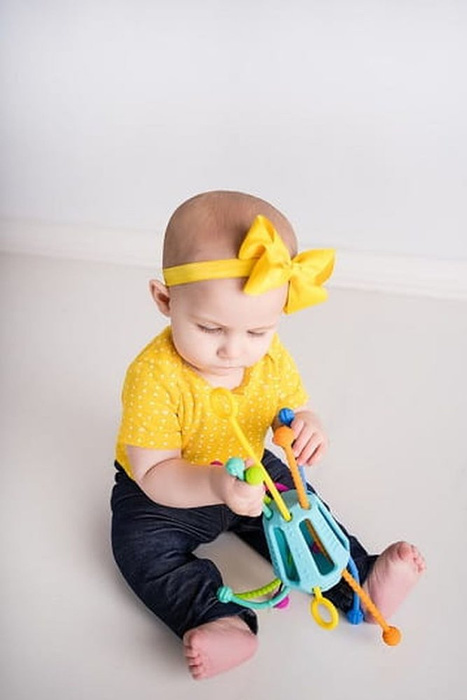 Zippee przeciąganiec Mobi – zabawki sensoryczne