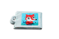 Miękka książeczka aktywizująca z mini-przytulanką „Dzień dobry, mały lisku” Lilliputiens