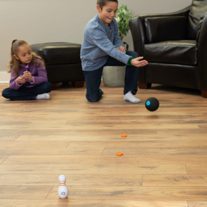 Podkręcona Kula gra zręcznościowa w kręgle Fat Brain Toys