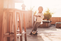 SCOOTANDRIDE Highwaykick 3 LED Hulajnoga składana ze świecącymi kółkami 3+ Ash