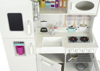 Kuchnia dla dziecka z lodówką, drewniana. Biały aneks