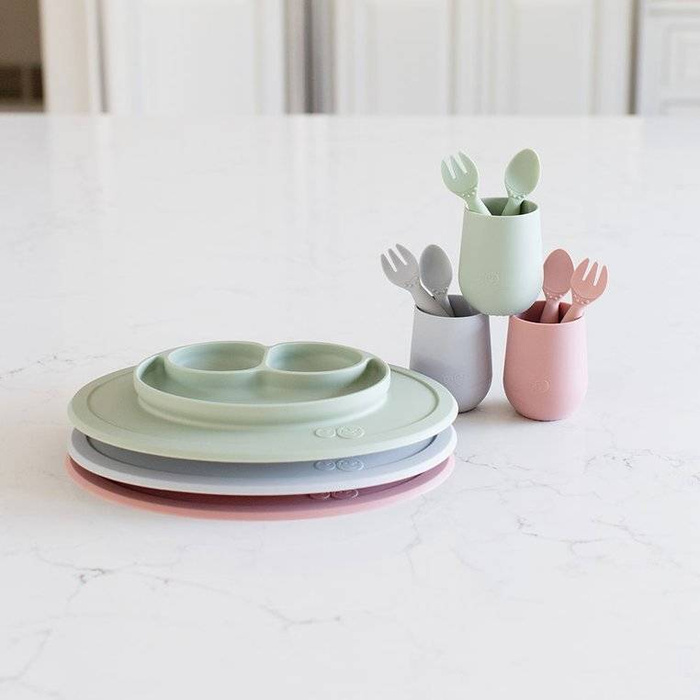 Silikonowy kubeczek Mini Cup pastelowa zieleń EZPZ