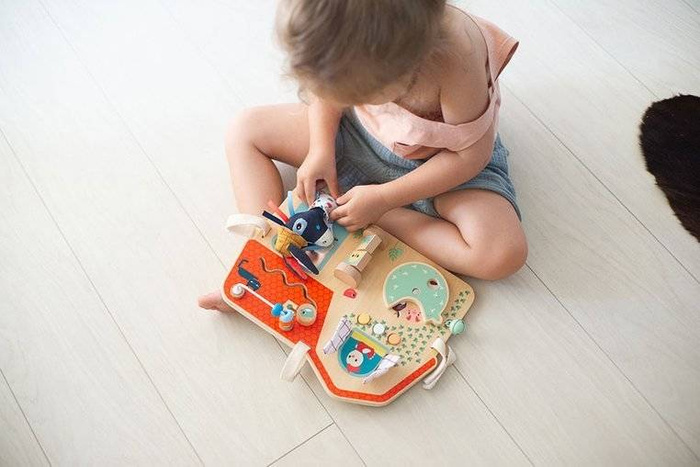 Drewniana tablica manipulacyjna Farma Lilliputiens