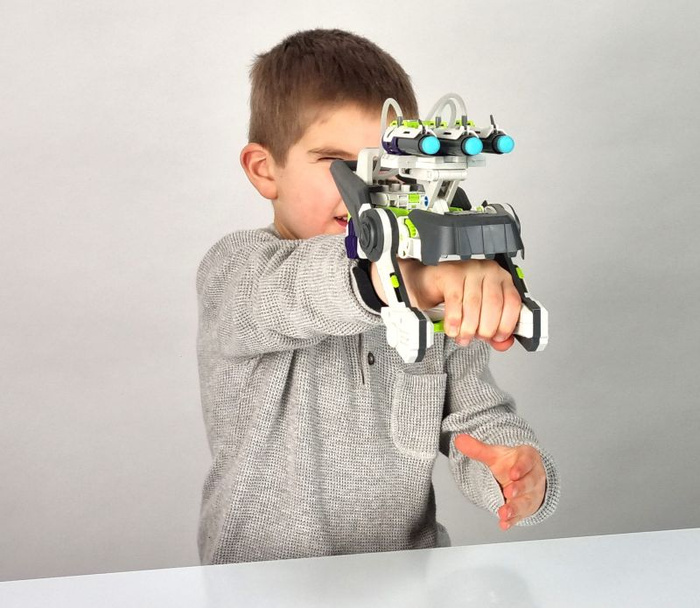 Pompowana wyrzutnia pneumatyczna na rękę z rzutkami Blaster Buki