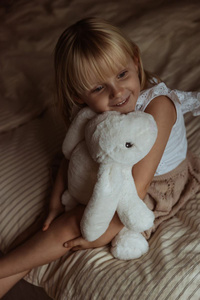 Pluszowy królik maskotka obciążeniowa 1,2 kg Astrup