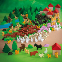 Drewniane figurki dla dzieci 200 el. Erzi