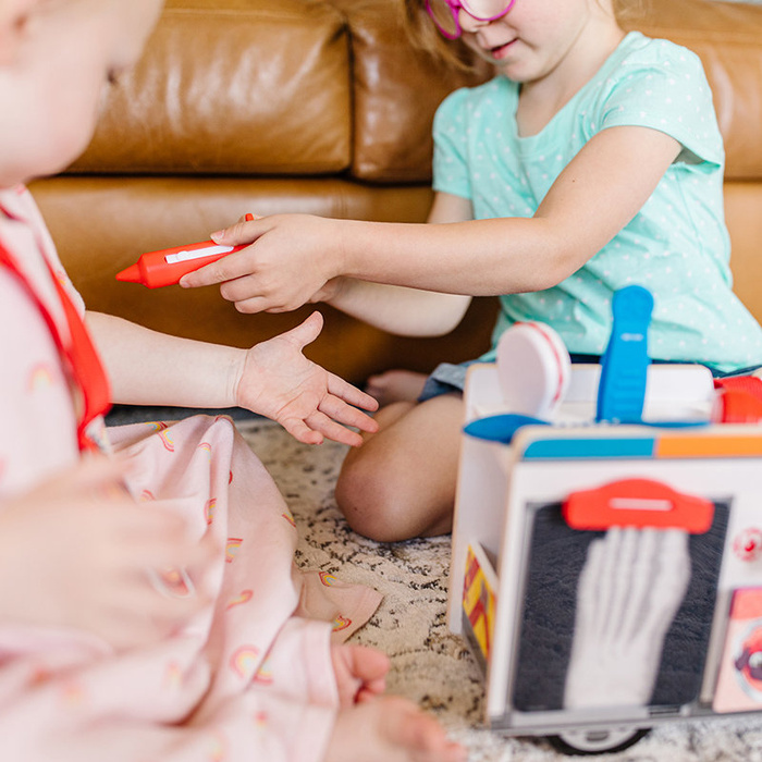 Ambulans Psi Patrol Marshall's pojazd drewniany z akcesoriami Melissa and Doug