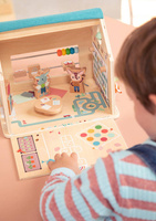 Drewniany multifunkcyjny zestaw do zabawy w Szkołę z 3 figurkami i akcesoriami Lilliputiens