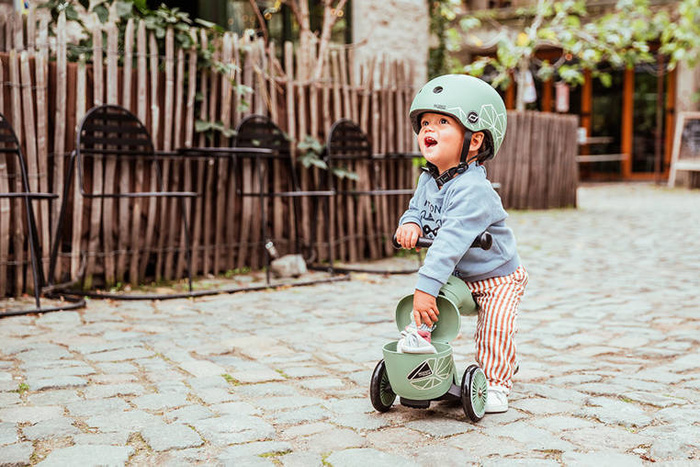 Jeździk i hulajnoga 2 w 1 zamykany schowek zielona linia Highwaykick 1 Lifestyle Scoot & Ride