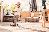 SCOOTANDRIDE Highwaykick 3 LED Hulajnoga składana ze świecącymi kółkami 3+ Rose