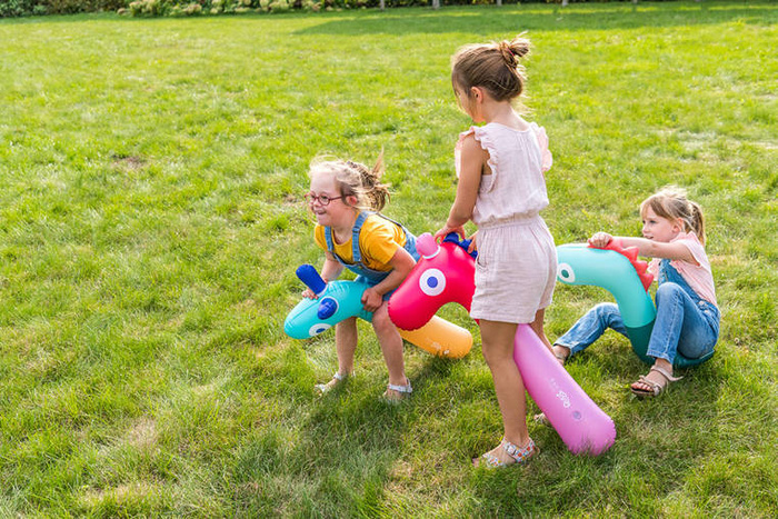 Makaron do pływania dla dzieci dmuchany Żyrafa Quut