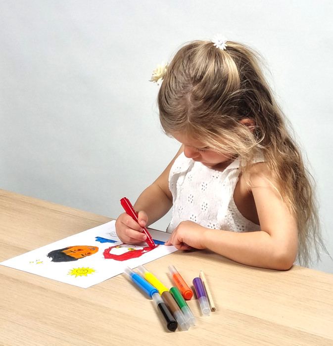 Zestaw artystyczny moje pierwsze rysunki Buki