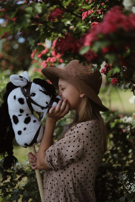 Hobby Horse Koń na kiju Astrup łaciaty